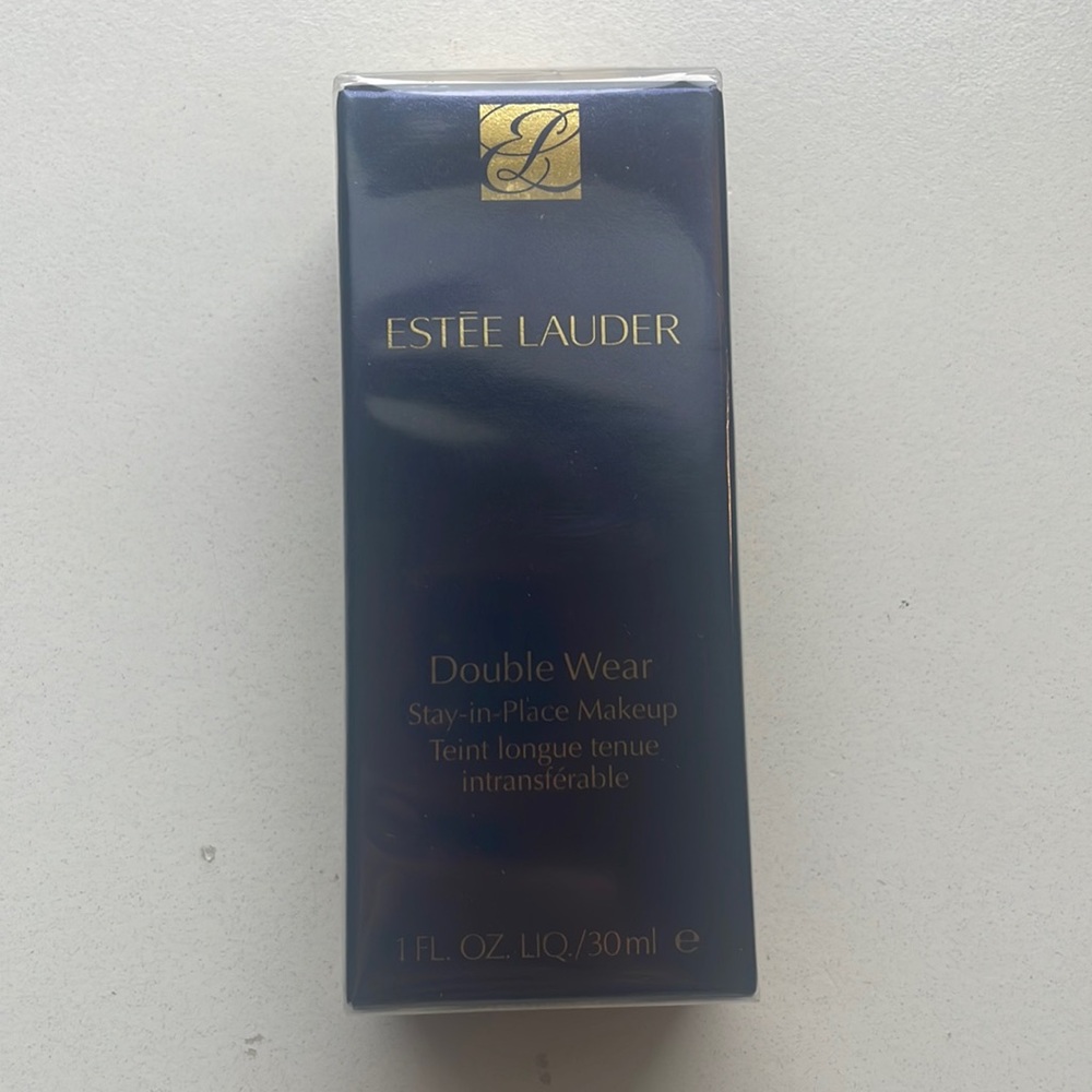 BRAND NEW Estée Lauder Double Wear Foundation